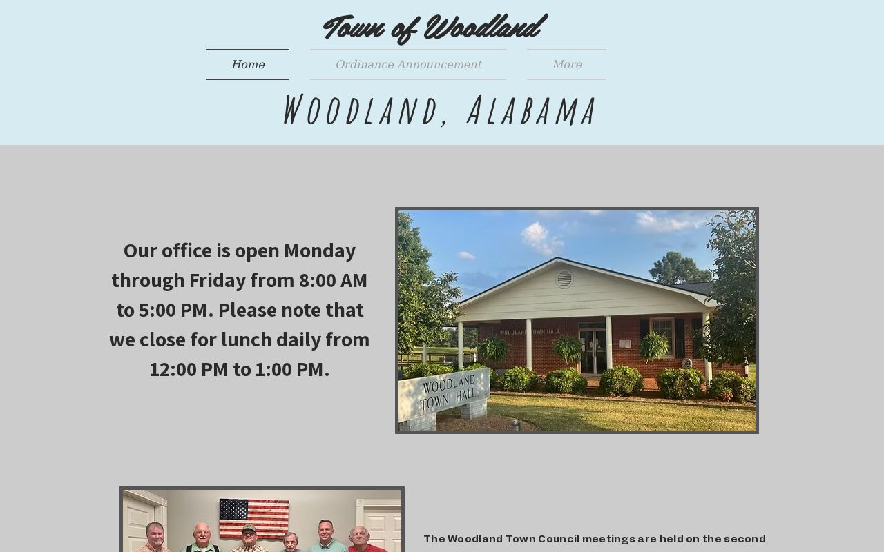 Official Woodland Town Hall contact page and public building image